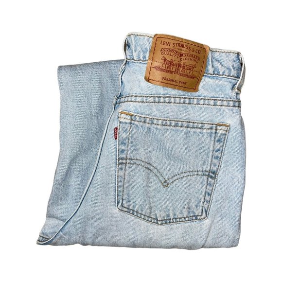 Vintage Levis Tapered Leg Jeans Mens 34 28 Well Worn Light Wash Made USA - Picture 1 of 10